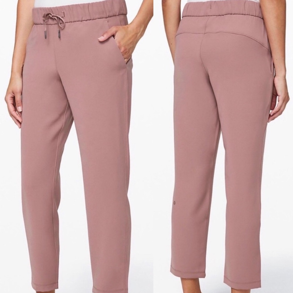 Lulu🍋 On The Fly 7/8 Woven Pants